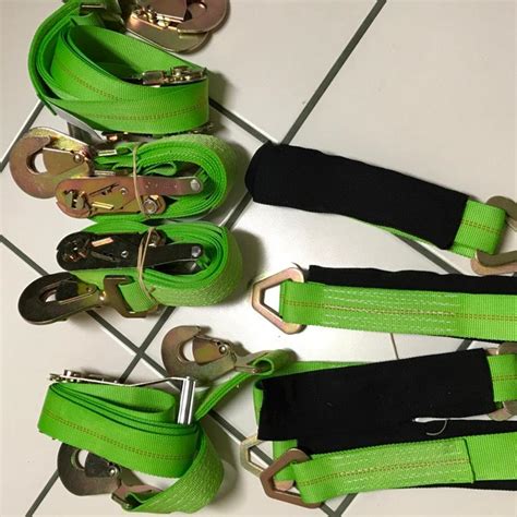 lime green tow strap